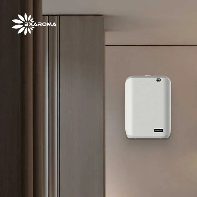 Aroma diffuser . ناشر عطري