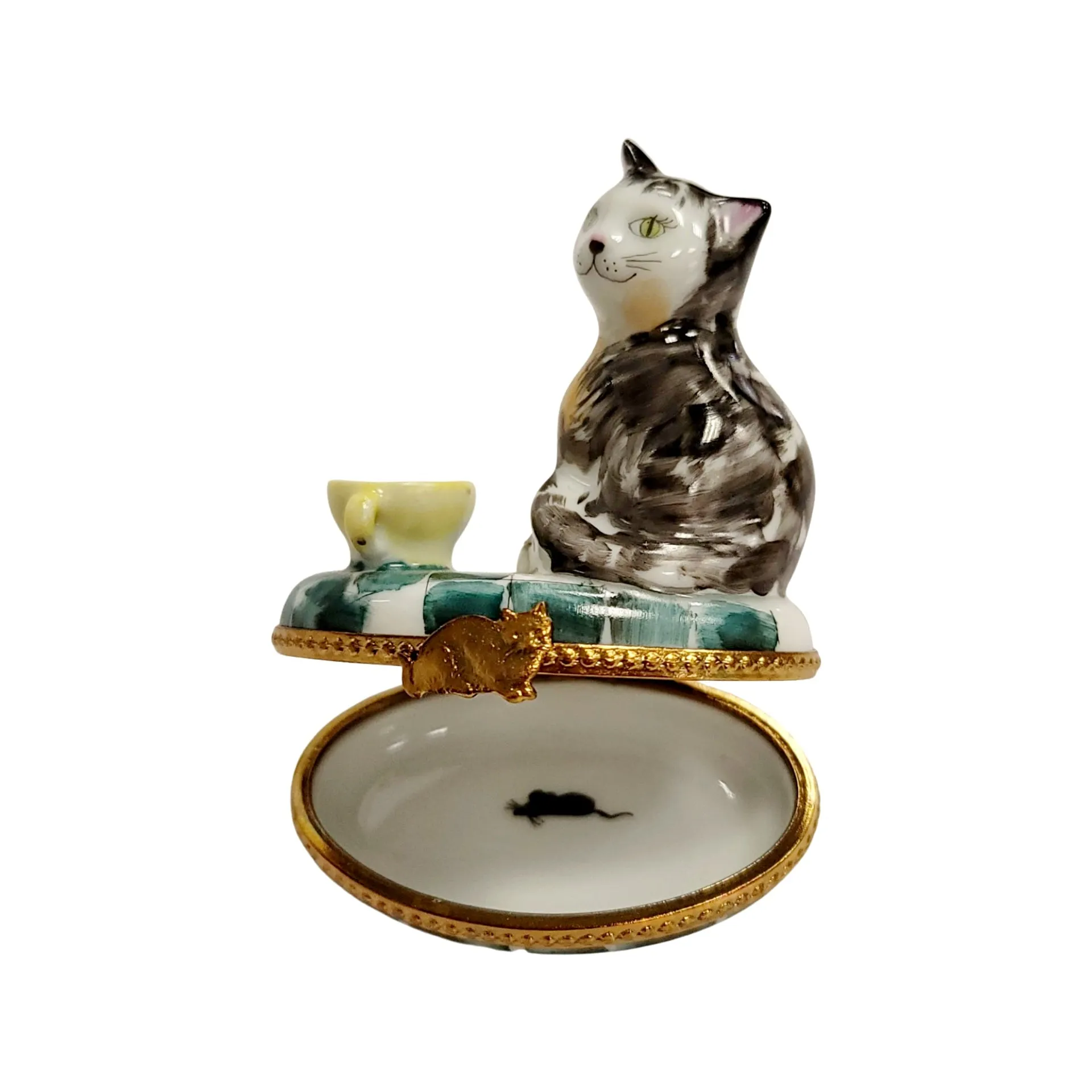 Cat w Yellow Cup