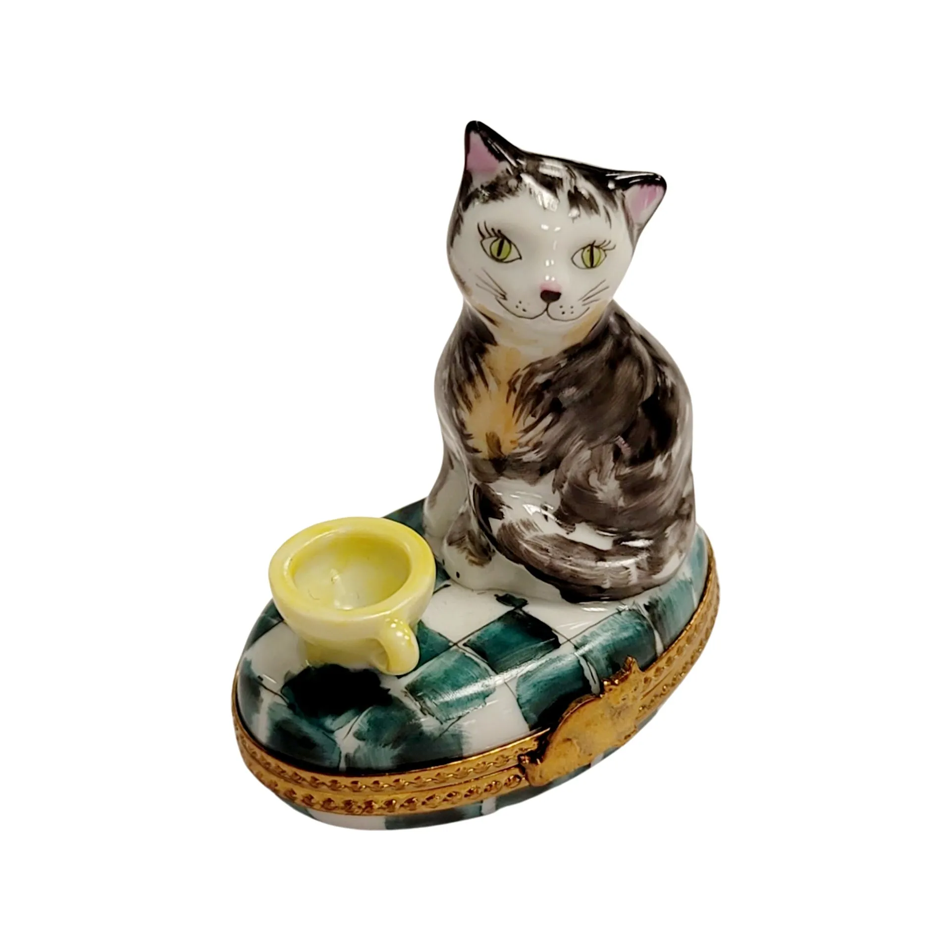 Cat w Yellow Cup
