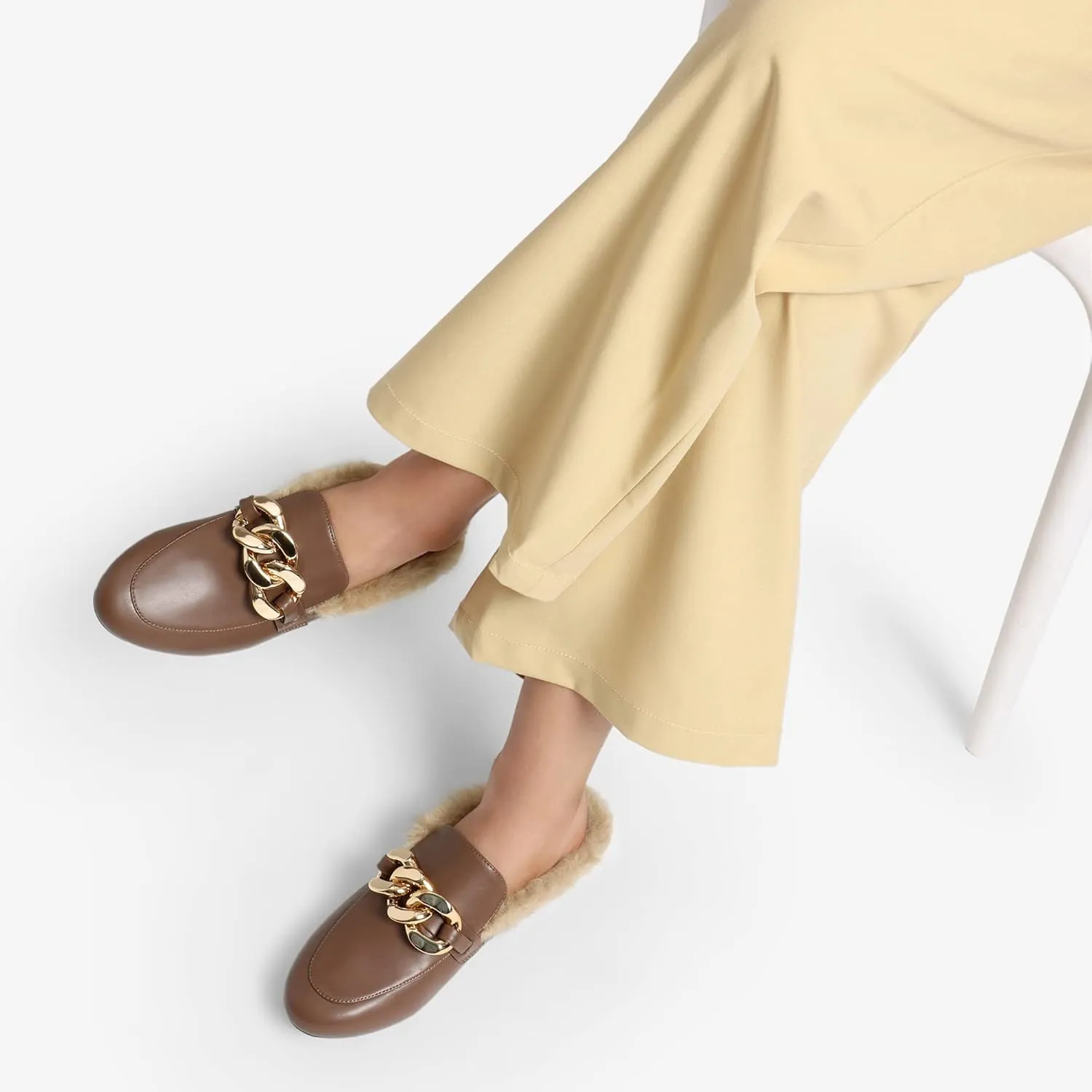 DREAM PAIRS Mules for Women Flats Shoes Comfortable Slip on Closed Toe Slides Loafers with Chain Backless Womens Mules