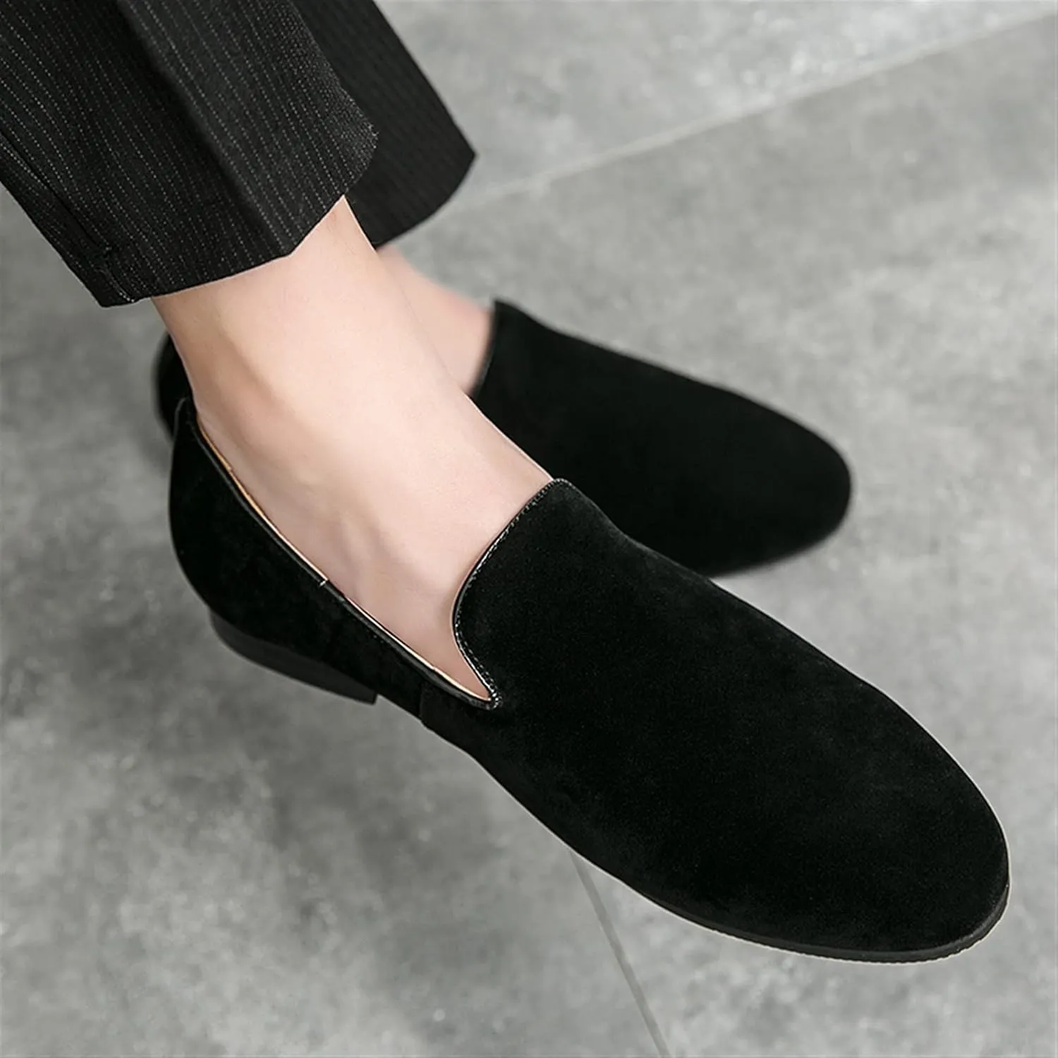 New Men's Loafers Simple Smoking Loafers Moccasins Shoes Vegan Leather Flat Heel Comfortable Resistant Outdoor Slip On