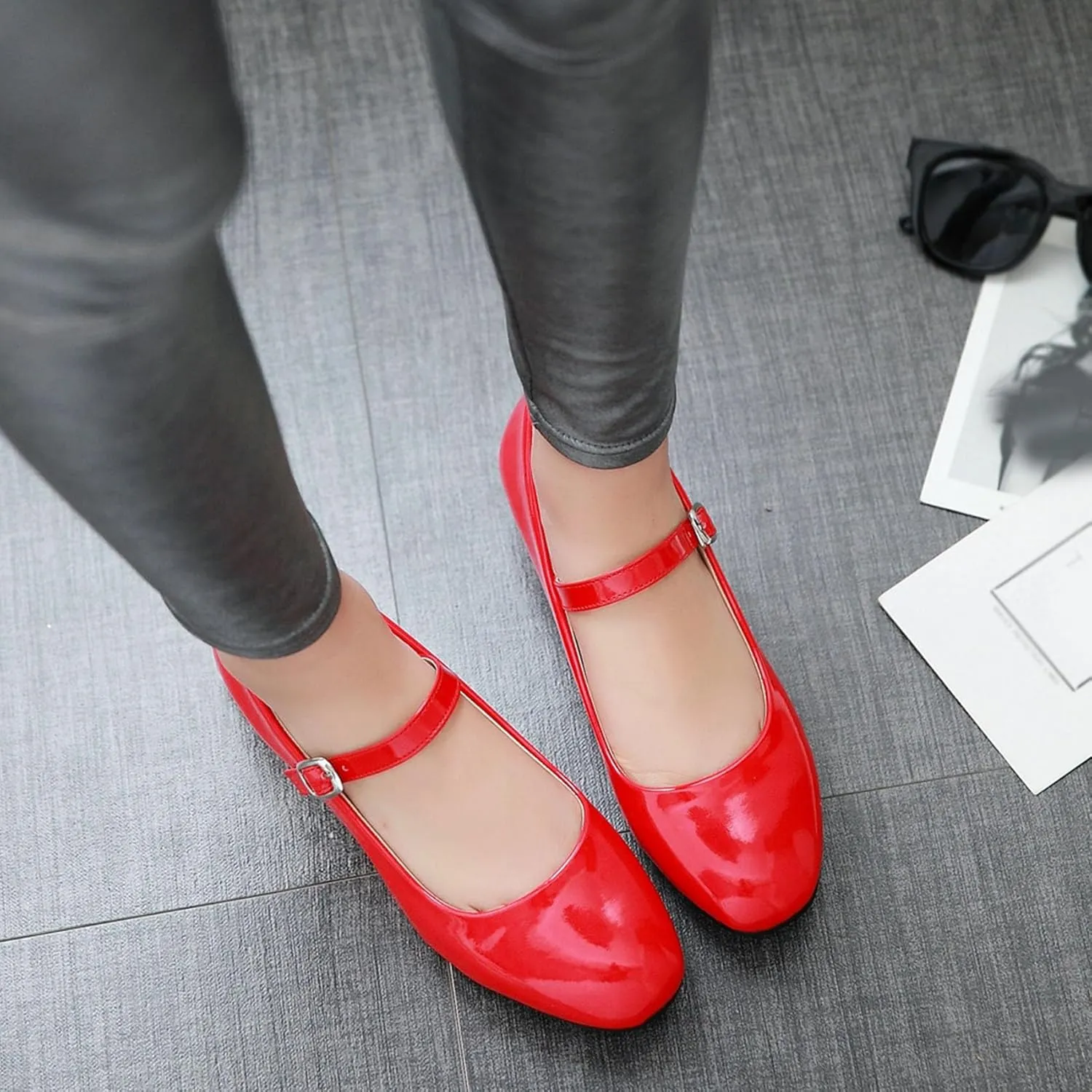 Round Toe Ankle Strap Mary Janes Flats Patent Leather Low Heels Pumps School Uniform Dress Shoes