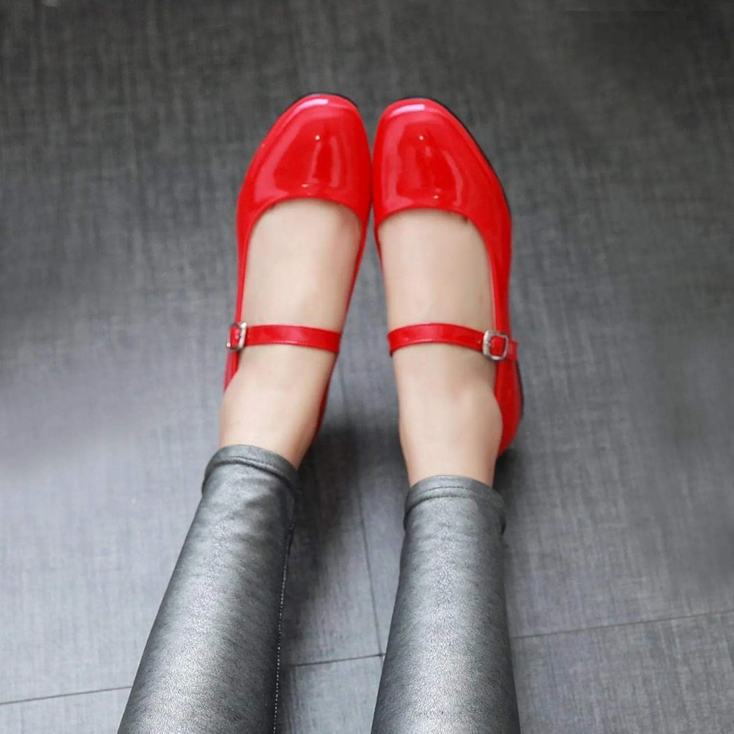Round Toe Ankle Strap Mary Janes Flats Patent Leather Low Heels Pumps School Uniform Dress Shoes